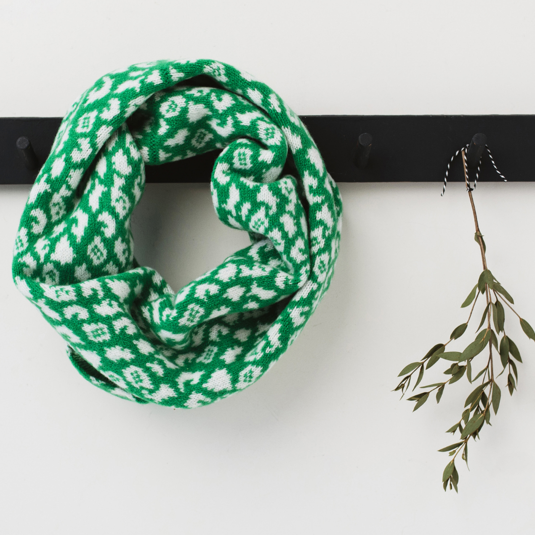 Leopard snood / cowl - billiard green and white