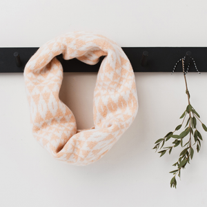 SAMPLE Mirror snood / cowl - nectarine and white