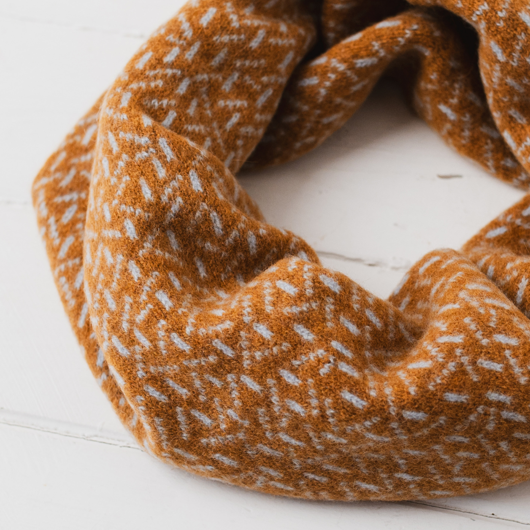 Scatter snood / cowl - sedona and angelite