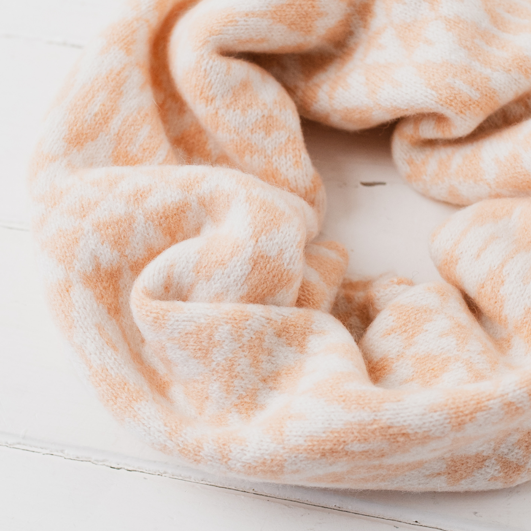 Mirror snood / cowl - nectarine and white