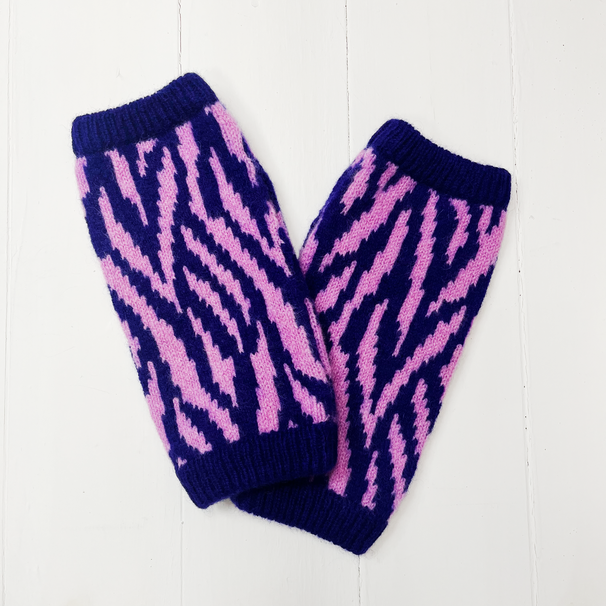 Zebra wrist warmers - nightfall and thulian pink (MADE TO ORDER)