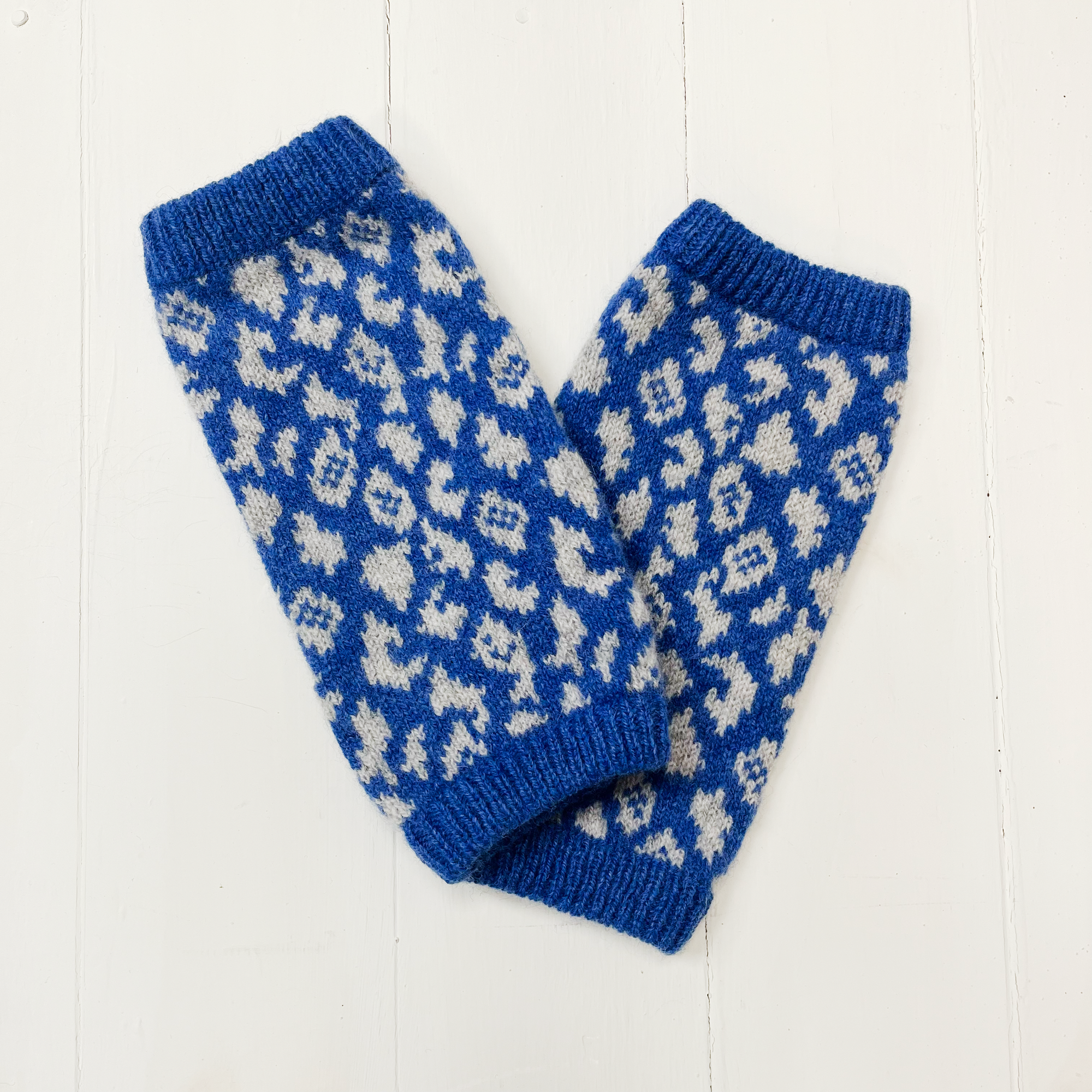 Leopard wrist warmers - river blue and pearl grey (MADE TO ORDER)